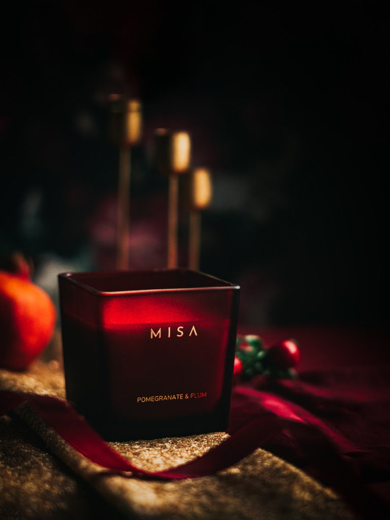 HEREBENE Pomegranate & Plum Scented Candle – Deep Red Glass Jar