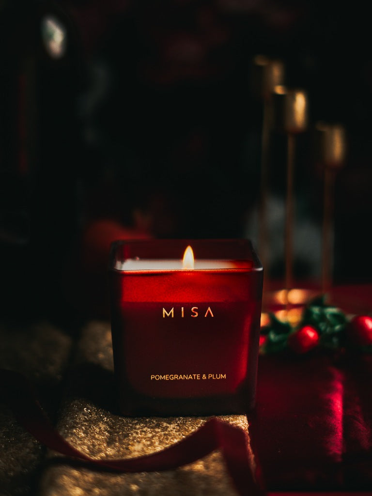 HEREBENE – Amber & Cardamom Scented Candle