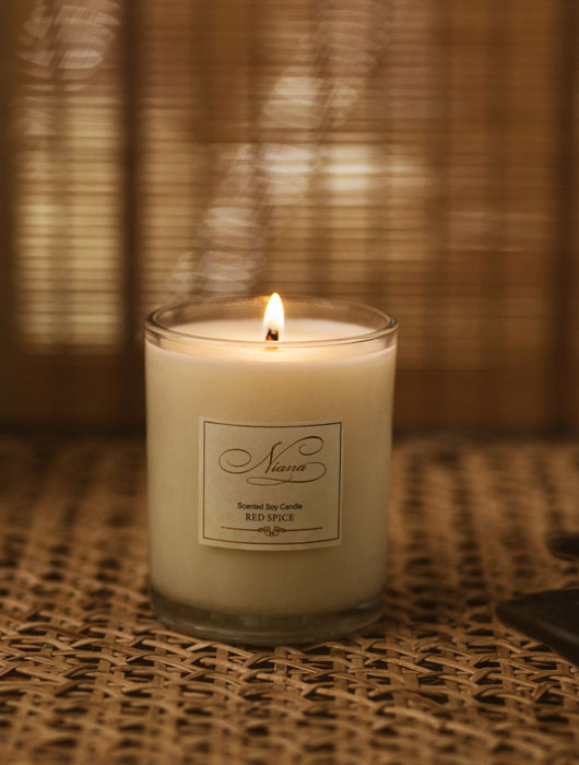HEREBENE Scented Soy Candle  – Elegant Floral Gift Box Edition