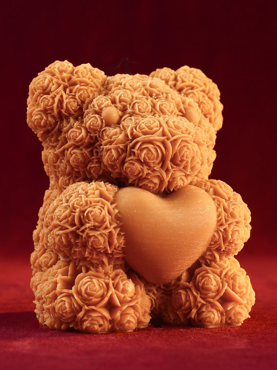 Rosé Teddy Heart Candle – 10cm Floral Soy Wax Bear