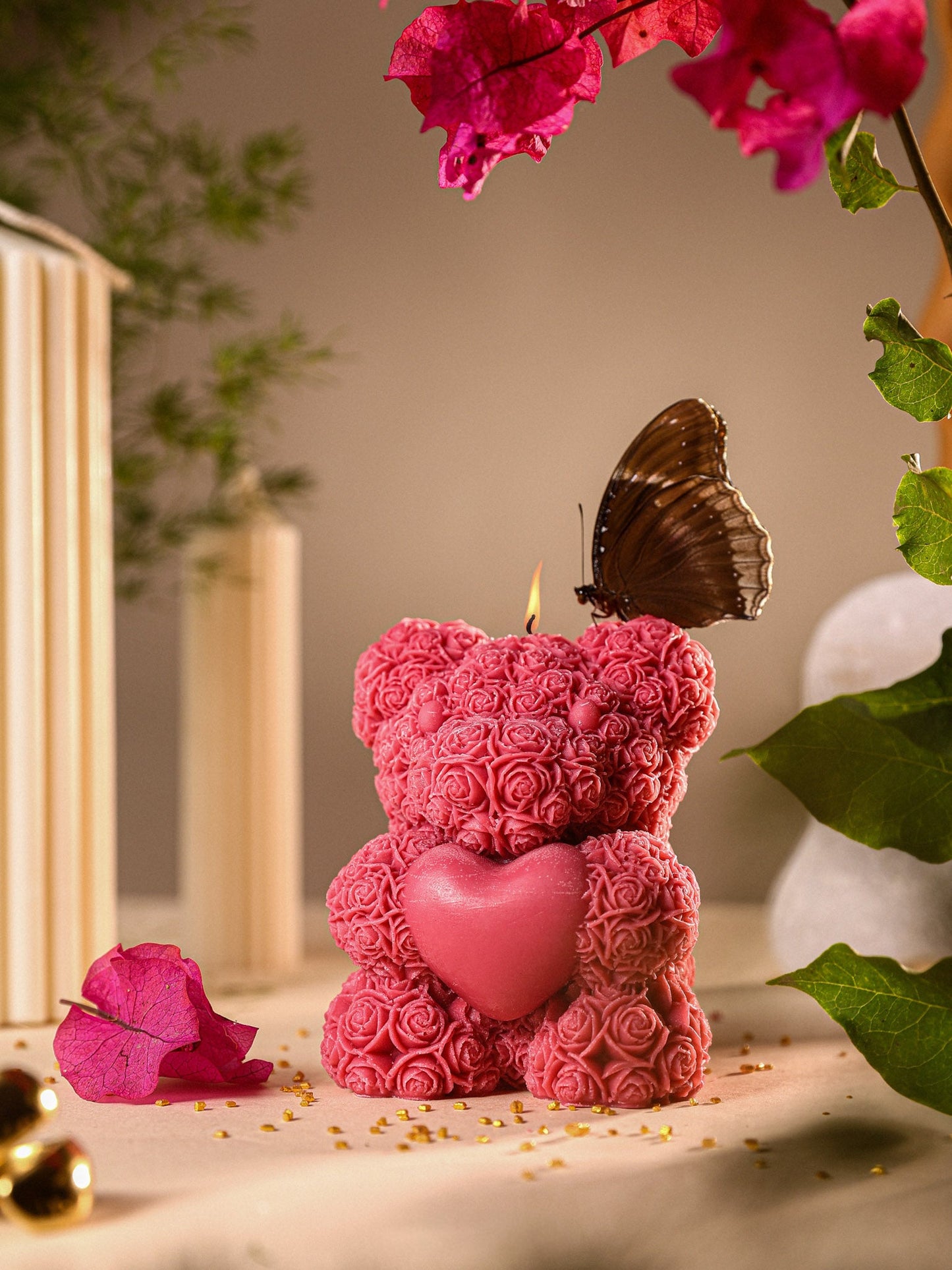 Rosé Teddy Heart Candle – 10cm Floral Soy Wax Bear
