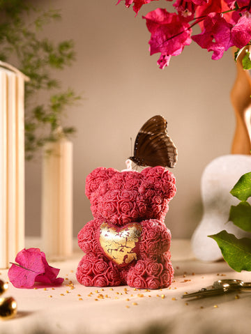 Rosé Teddy Heart Candle – 10cm Floral Soy Wax Bear